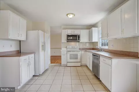 3013 Schubert Dr, Silver Spring, MD 20904 photo 16
