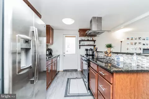 Kitchen - 3300 Estelle Ter, Silver Spring, MD 20906 photo 5 of 5