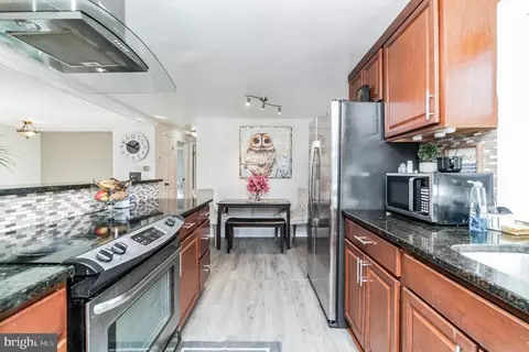 Kitchen - 3300 Estelle Ter, Silver Spring, MD 20906 photo 2 of 5