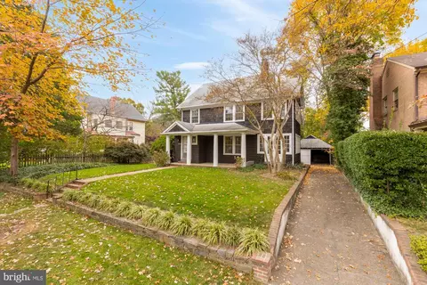 3909 Washington St, Kensington, MD 20895