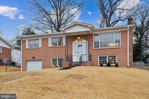 926 Venice Dr, Silver Spring, MD 20904 photo 2
