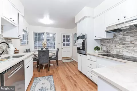 926 Venice Dr, Silver Spring, MD 20904 photo 13