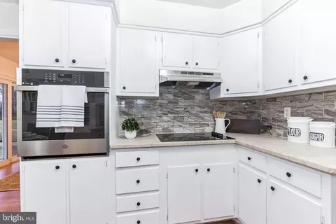 926 Venice Dr, Silver Spring, MD 20904 photo 12