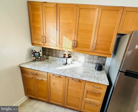 11512 Bucknell Dr #106, Silver Spring, MD 20902 photo 21
