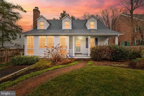 5124 Newport Ave, Bethesda, MD 20816