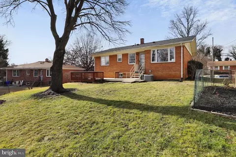 4305 Federal St, Rockville, MD 20853