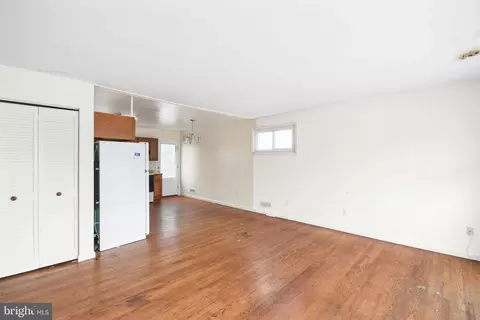 2904 Kingswell Dr, Silver Spring, MD 20902 photo 5