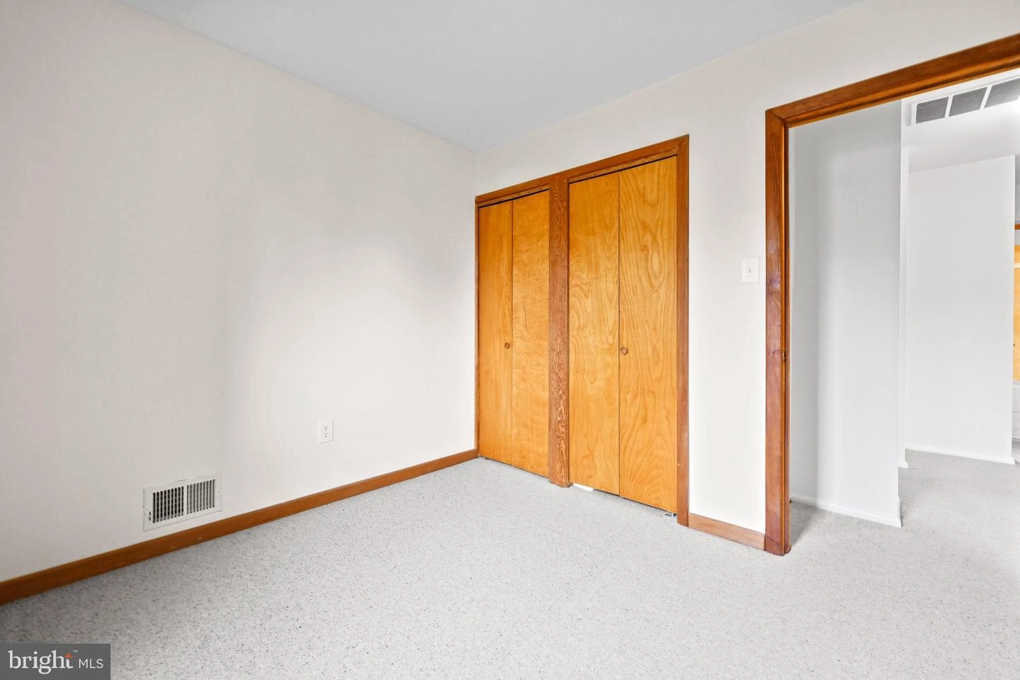 15205 Watergate Rd, Silver Spring, MD 20905 photo 35