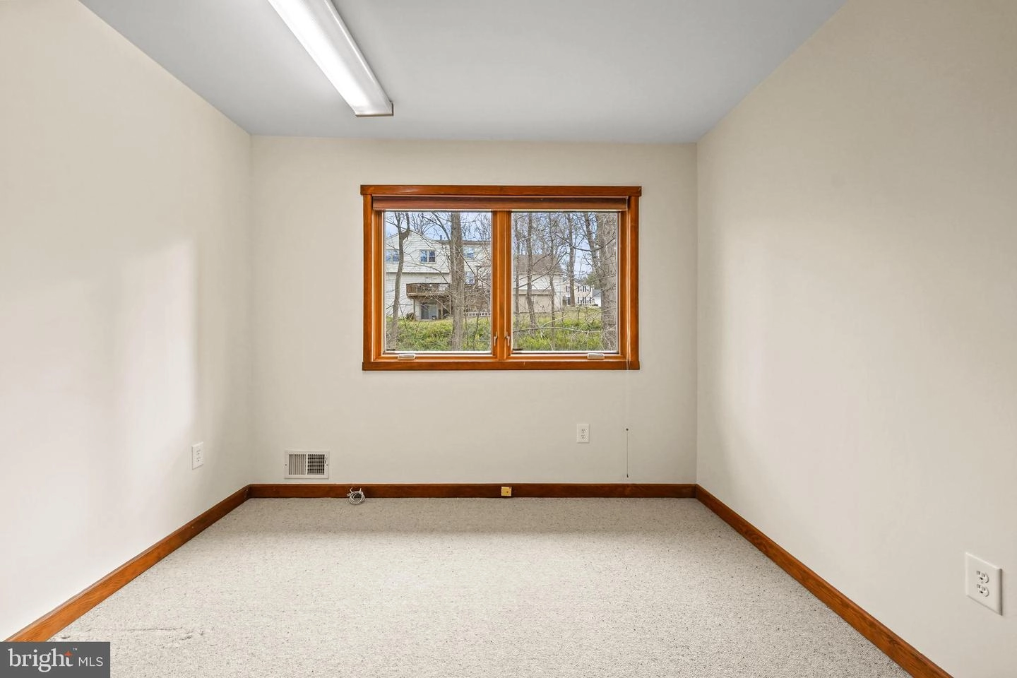 15205 Watergate Rd, Silver Spring, MD 20905 photo 30