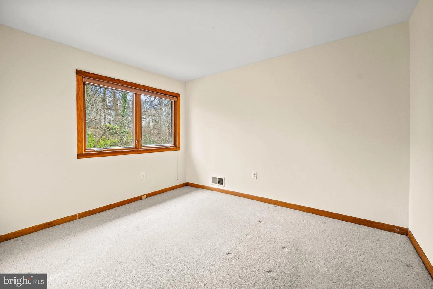 15205 Watergate Rd, Silver Spring, MD 20905 photo 32