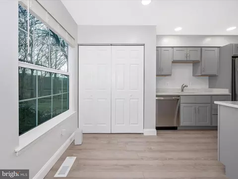 2704 Fairdale Ter, Silver Spring, MD 20905 photo 14