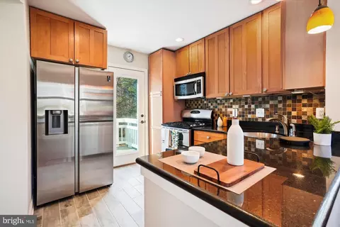 10120 Tenbrook, Silver Spring, MD 20901 photo 9