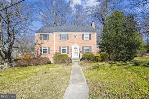 4513 Saul Rd, Kensington, MD 20895