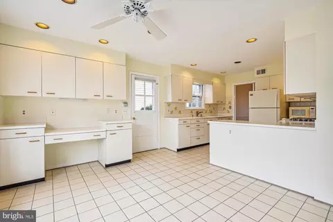 1604 Crestline Rd, Silver Spring, MD 20904 photo 13
