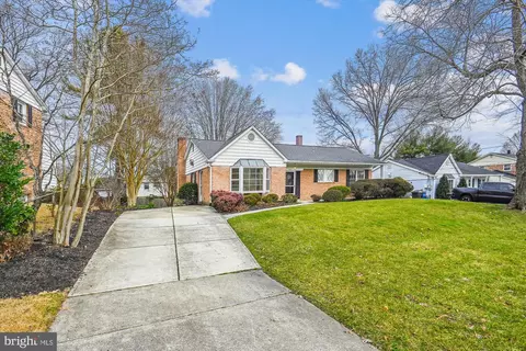 1604 Crestline Rd, Silver Spring, MD 20904 photo 2