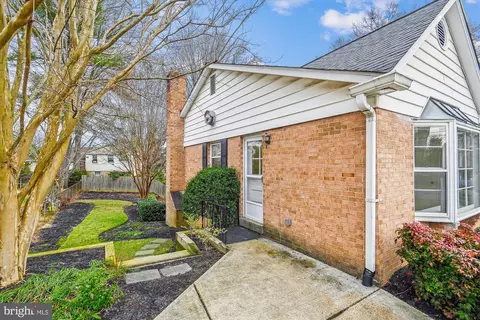 1604 Crestline Rd, Silver Spring, MD 20904 photo 3