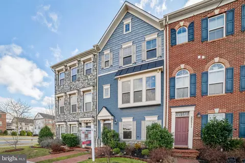22513 Sweetspire Dr, Clarksburg, MD 20871