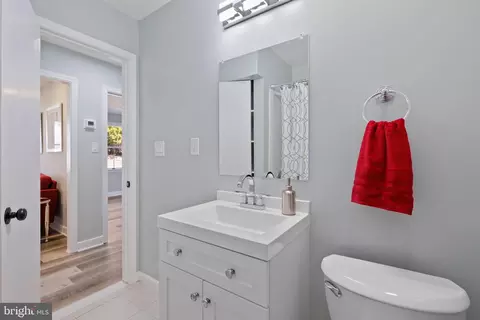 Bath - 2710 Sheraton St, Silver Spring, MD 20906 photo 2 of 3