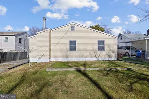 Exterior - 2710 Sheraton St, Silver Spring, MD 20906 photo 5 of 10