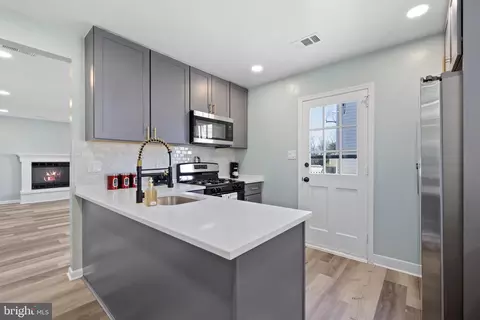 Kitchen - 2710 Sheraton St, Silver Spring, MD 20906 photo 9 of 9