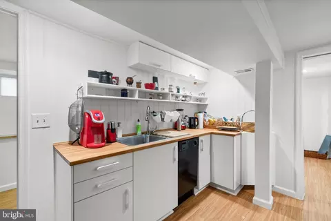 9013 Colesville Rd, Silver Spring, MD 20910 photo 45