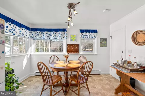 9013 Colesville Rd, Silver Spring, MD 20910 photo 16