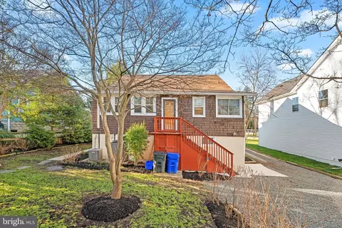 9013 Colesville Rd, Silver Spring, MD 20910 photo 5