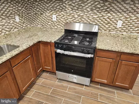 Kitchen - 13306 Georgia Ave, Silver Spring, MD 20906 photo 6 of 8