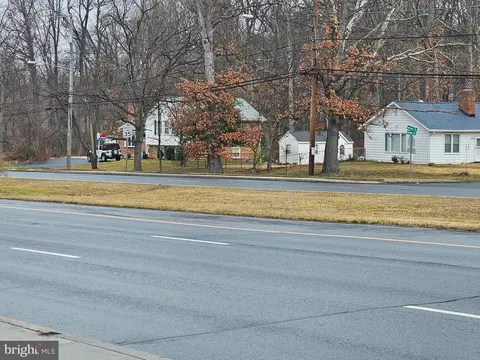 View/Area - 13306 Georgia Ave, Silver Spring, MD 20906 photo 6 of 8