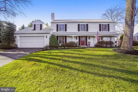 11016 Old Coach Rd, Potomac, MD 20854