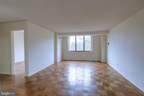 5225 Pooks Hill Rd #524S, Bethesda, MD 20814
