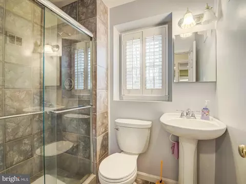 Bath - 12612 Billington Rd, Silver Spring, MD 20904 photo 5 of 6
