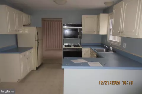14101 Ansted Rd, Silver Spring, MD 20905 photo 4
