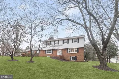 12620 Viewside Dr, North Potomac, MD 20878