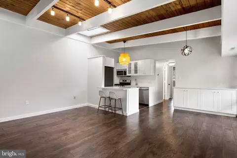 3419 University Blvd W #302, Kensington, MD 20895