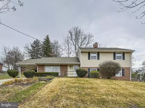 12425 La Plata St, Silver Spring, MD 20904