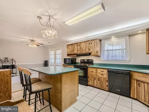 12425 La Plata St, Silver Spring, MD 20904 photo 10
