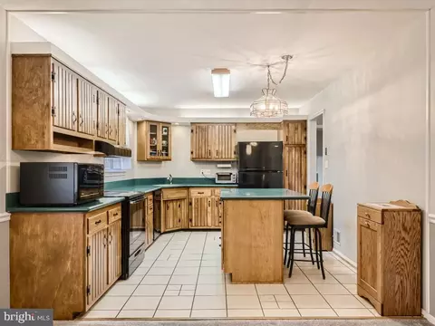 12425 La Plata St, Silver Spring, MD 20904 photo 8