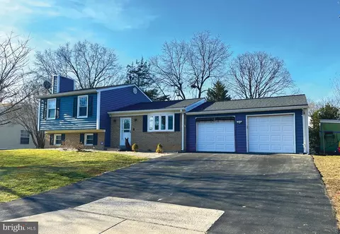19916 Chesley Knoll Dr, Gaithersburg, MD 20879