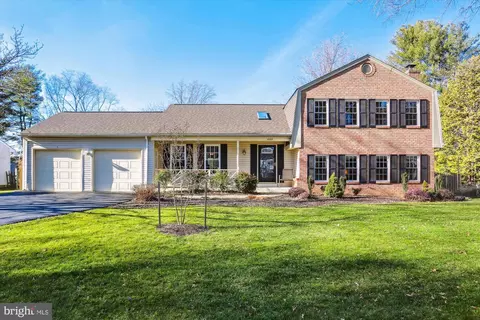 11205 Freas Dr, North Potomac, MD 20878