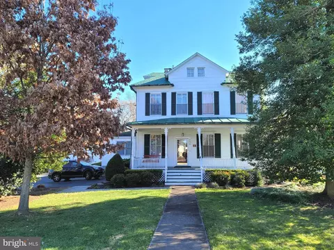 105 S Summit Ave, Gaithersburg, MD 20877