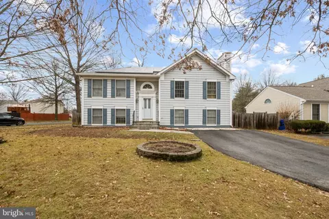 20816 Scottsbury Dr, Germantown, MD 20876