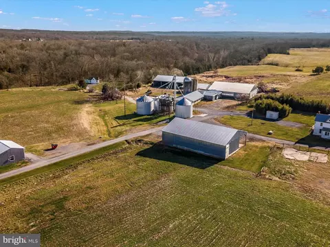 14705 Sugarland Rd, Poolesville, MD 20837 photo 9