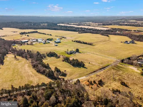 14705 Sugarland Rd, Poolesville, MD 20837