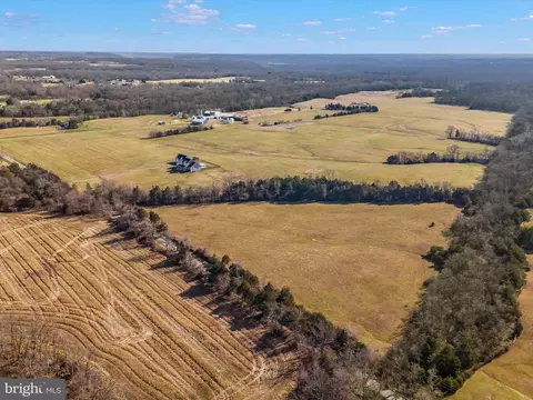 14705 Sugarland Rd, Poolesville, MD 20837 photo 4