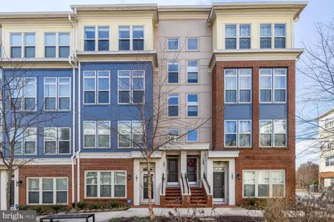 183 Copley Cir #29-B, Gaithersburg, MD 20878