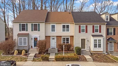 12144 Island View Cir, Germantown, MD 20874