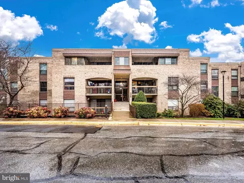 421 Christopher Ave #24, Gaithersburg, MD 20879
