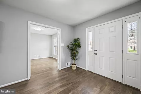 12804 Tinstone Ct, Silver Spring, MD 20904 photo 3