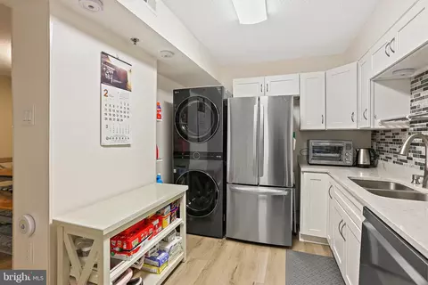 Other - 15100 Interlachen Dr #4-301, Silver Spring, MD 20906 photo 4 of 6